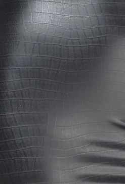 Noir Handmade - Snake Wetlook String